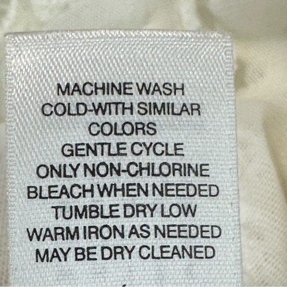 WHITE HOUSE BLACK MARKET Blouse Size L Long Sleeve Lace Lined Round Back… - Picture 13 of 15